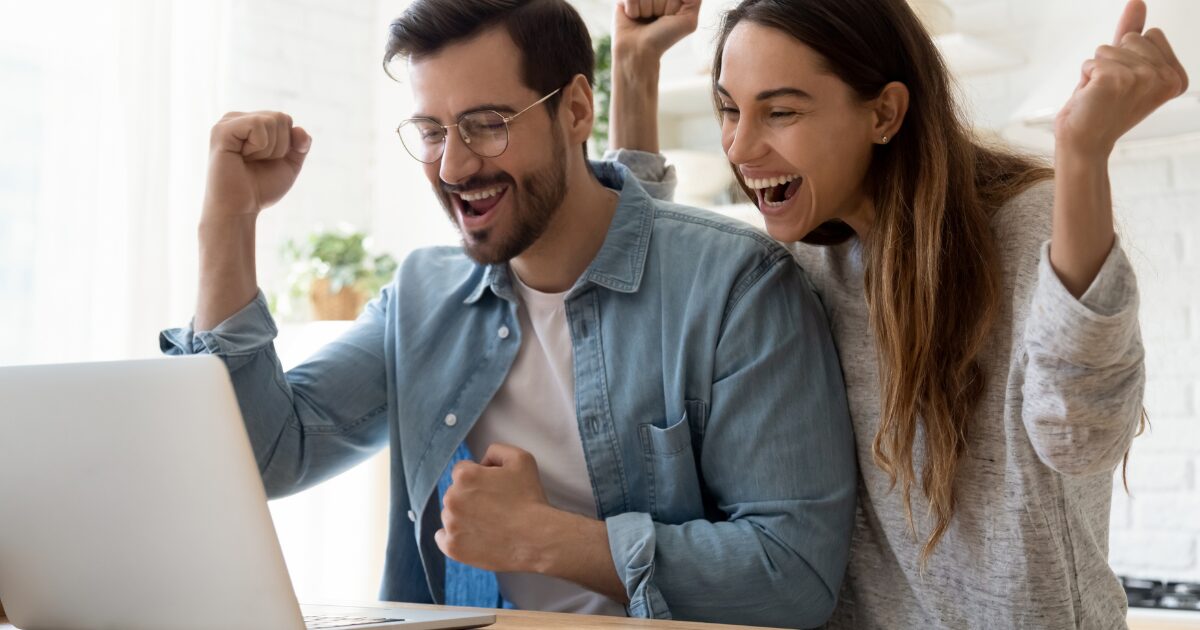 How to get your first paying client for your new agency